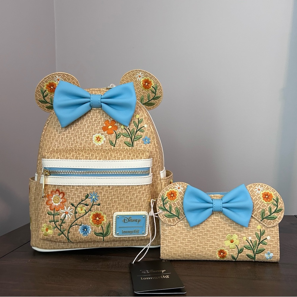 NWT Loungefly Disney Minnie Mouse Floral Mini Backpack and Wallet Set